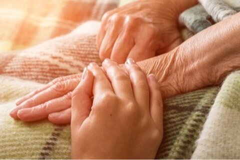 Belgique : favoriser les soins palliatifs serait plus économique pour la société