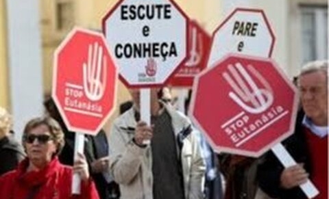 Le Portugal refuse l’euthanasie