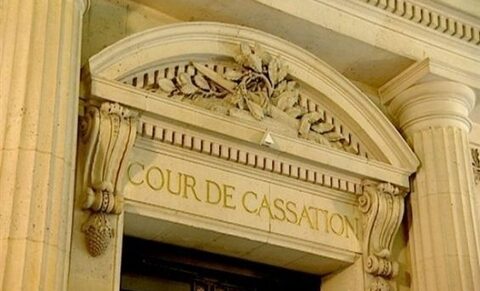 Man wordt vrouw: Franse Hof van Cassatie weigert haar de status van 'moeder' toe te kennen