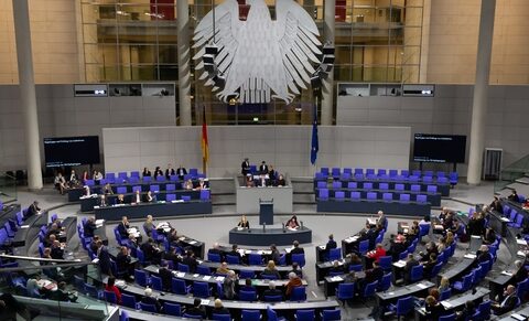 Duitsland: twee wetsvoorstellen om hulp bij zelfdoding te decriminaliseren
