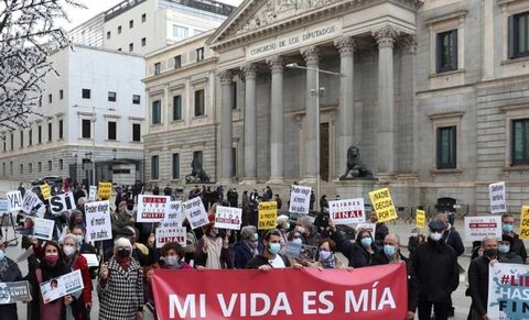 Spanje: decriminalisering van euthanasie in de handen van de Senaat