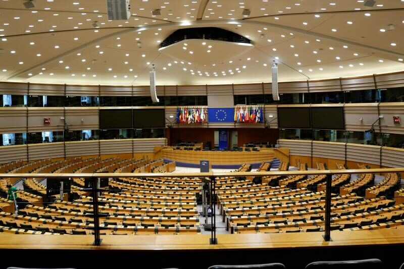 Le Parlement européen inscrit « l’exploitation de la GPA » au rang des actes de traite d’êtres humains