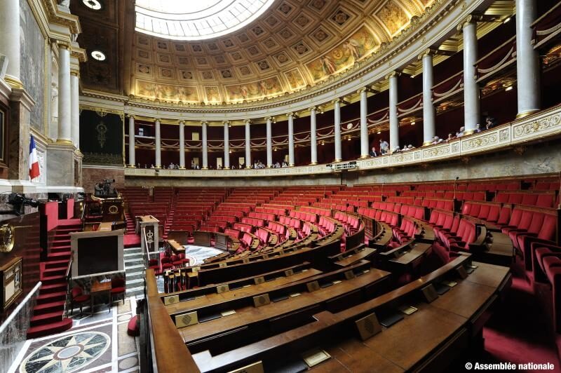 France – Que contient le projet de légalisation du suicide assisté ?